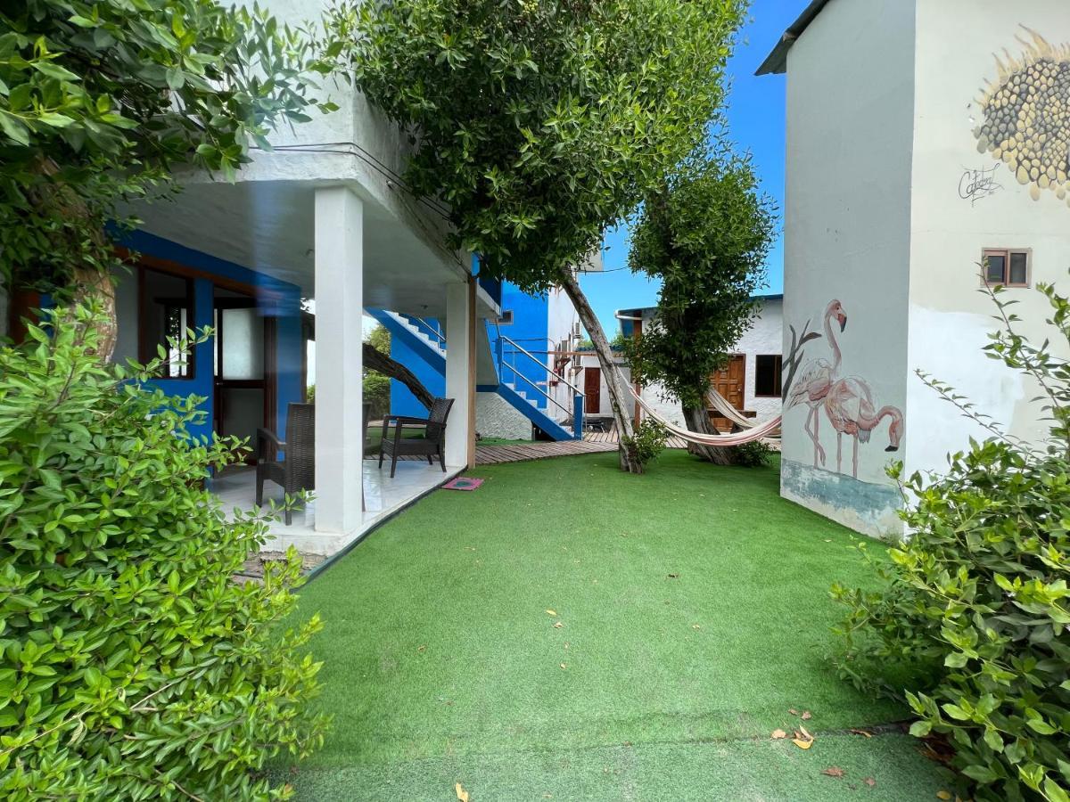Hotel La Jungla Puerto Villamil Exterior photo
